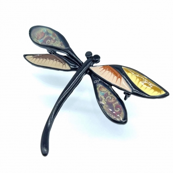 Broche de mujer con forma de libélula con tonos tierra para regalar.
