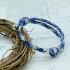Pulsera cordón nudos corredizos azul jaspeado, amuleto suerte