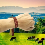 Pulsera de tela taurina rosa con símbolos representativos.Cierre de bola ajustable para hombres y mujeres.Diferentes modelos