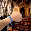 Pulsera Virgen de Covadonga "La Santina" | Tela Bordada HD Ajustable | Hecho en España | Protección y Fe